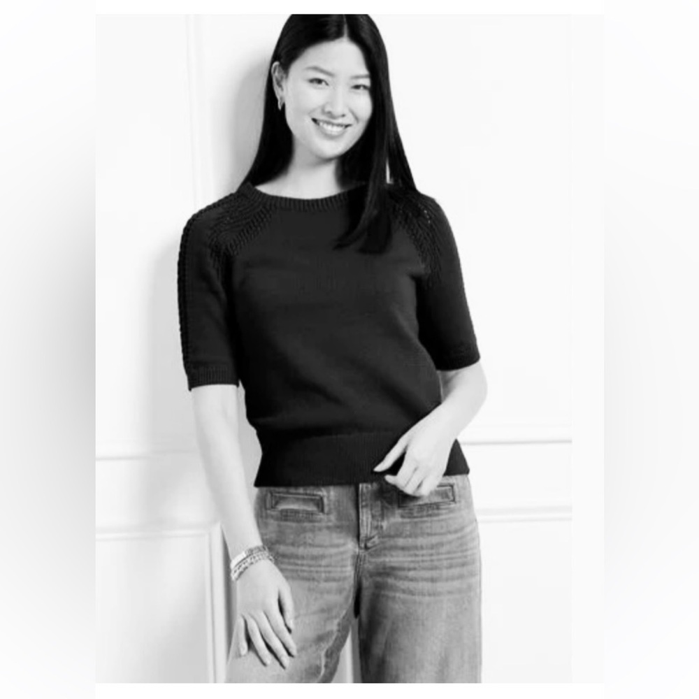 TALBOTS • Classic Black Knit Women's Short Sleeve Top